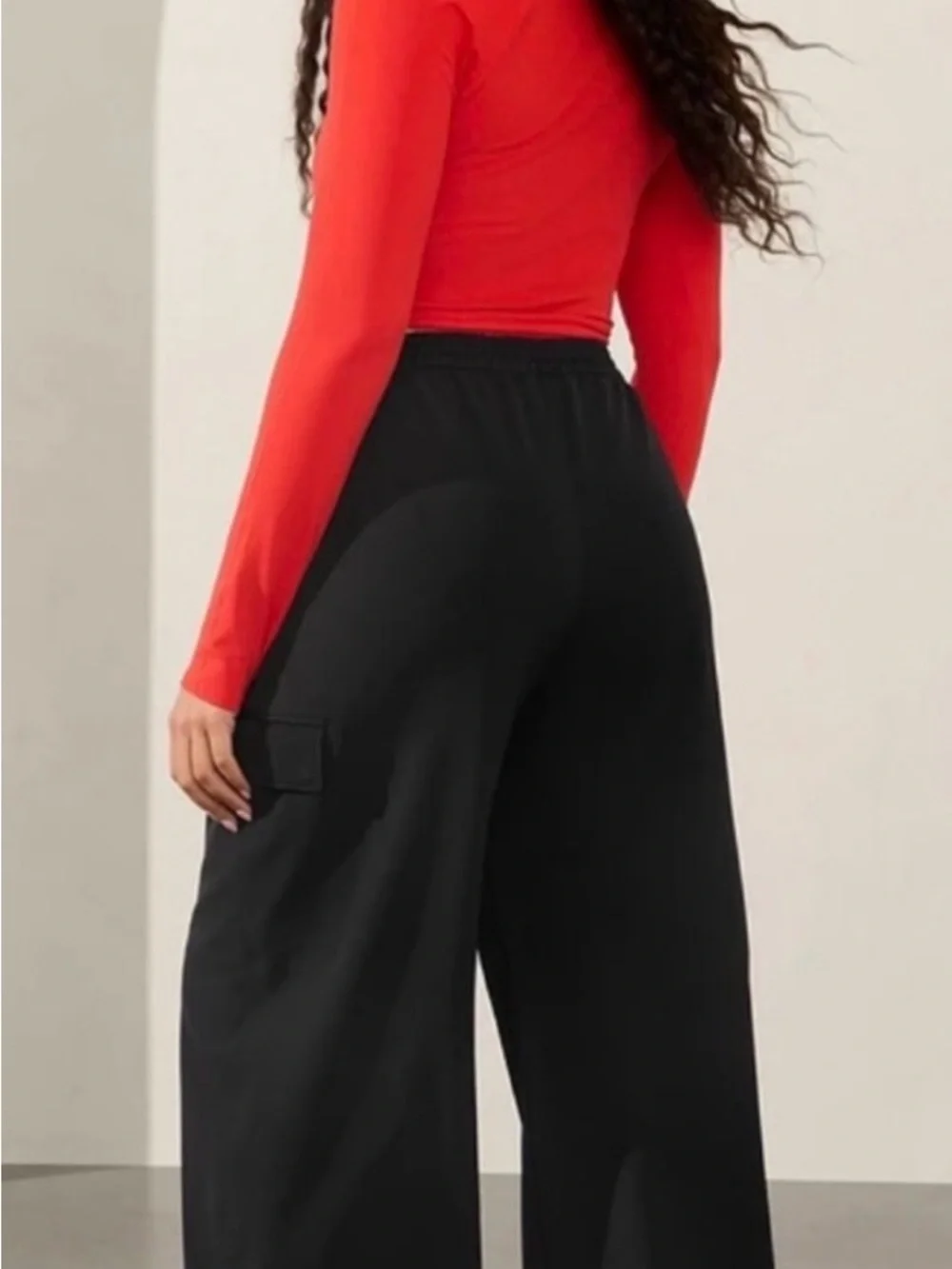 Athleta Promenade Cargo Pant in Black, size Small - Picture 2 of 6